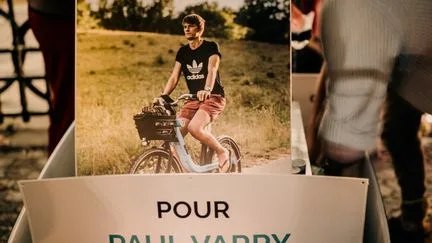 Deux ans après le drame, un "cortège à vélo" organisé à Paris pour rendre hommage à un cycliste écrasé par un automobiliste à Paris