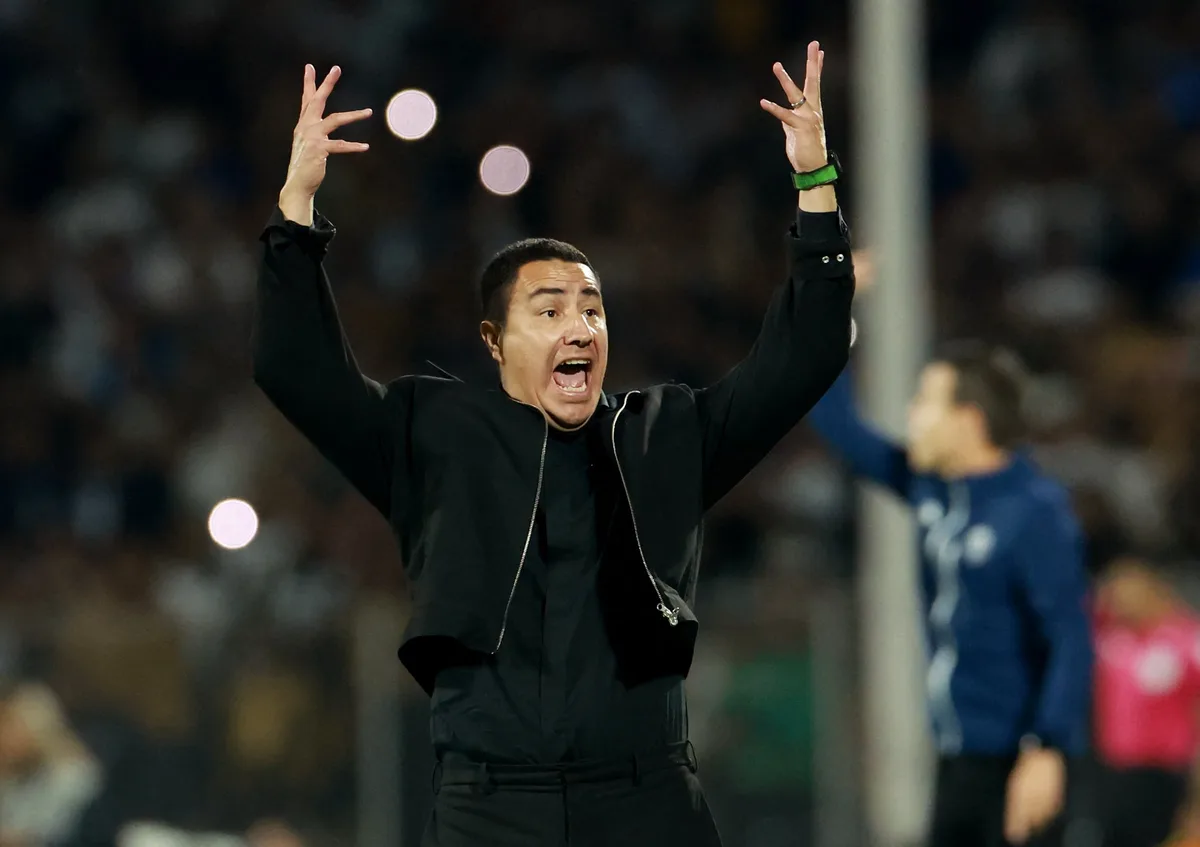 Del fracaso en la Champions al subliderato en Hungría: Efraín Juárez pone al Győri ETO en la pelea por la cima