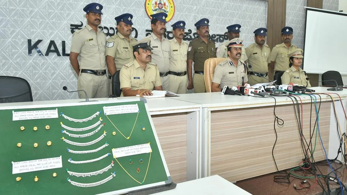 Inter-State burglar arrested in Kalaburagi, gold, silver articles recovered