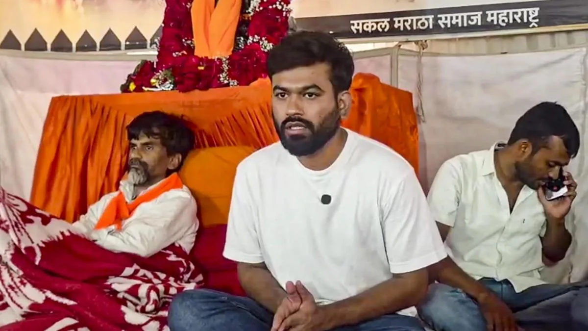 Maratha reservation: Dipke meets Jarange-Patil, seeks end to fast
