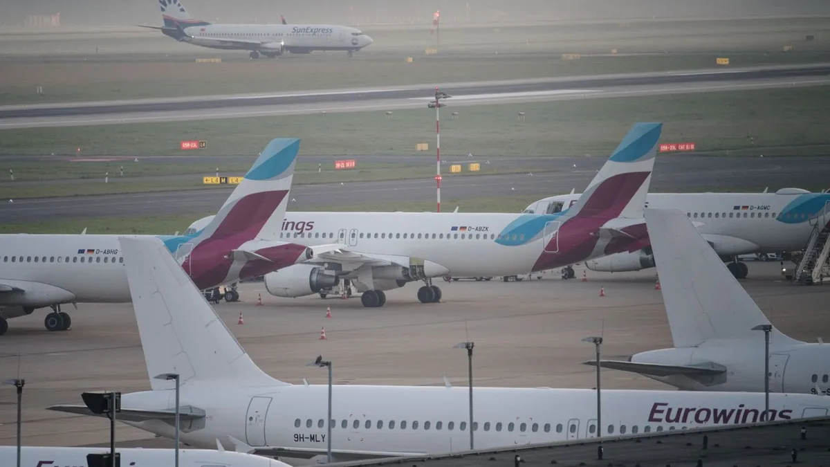 Flug abgebrochen: Dampf aus der Küche - Boeing 737 landet unplanmäßig in Paris