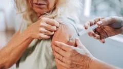 Deaf patient given wrong jab due to sign language error, report says
