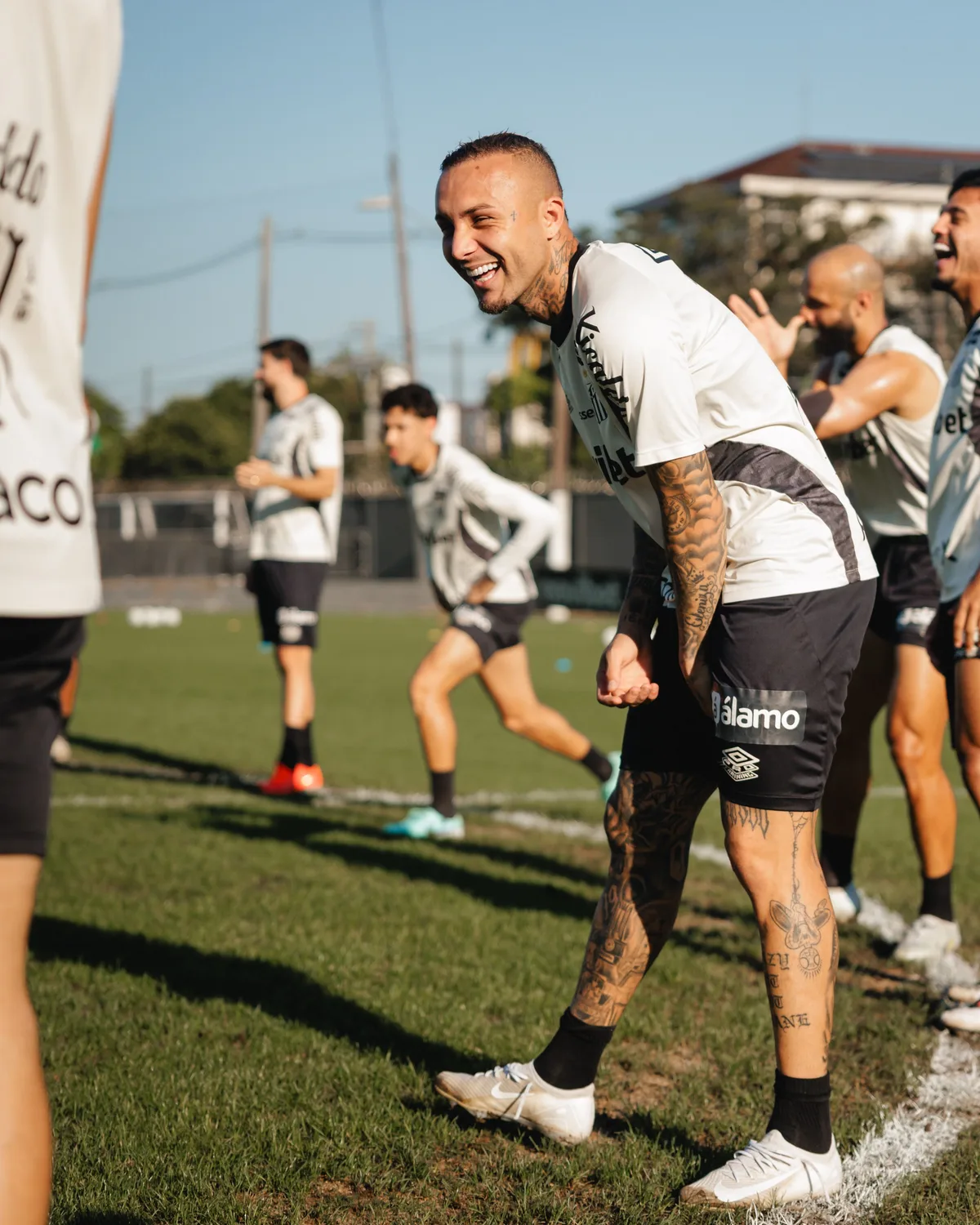 Santos deve fechar ciclo de reforços com Coutinho e contratos curtos por fim de ano positivo