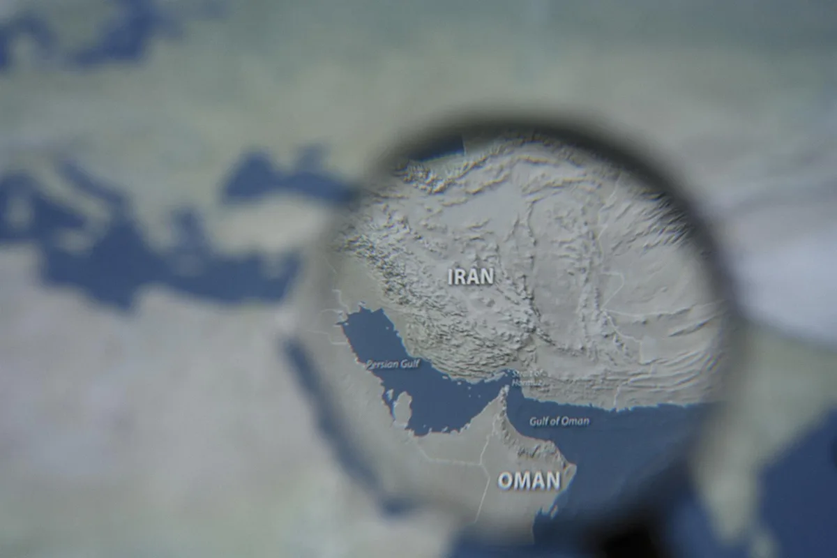 Irán publica una lista negra de decenas de buques "infractores" de sus normas sobre el estrecho de Ormuz