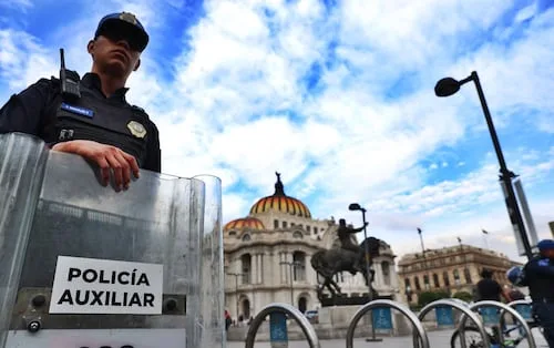 Más de 13 mil policías resguardarán CDMX en fiestas patrias; implementan operativo contra alcohol y pirotecnia
