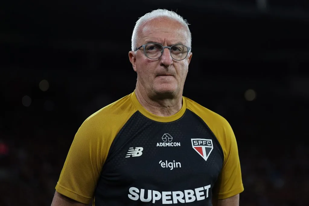 Dorival Júnior fala sobre uso de reservas contra o Palmeiras, salários e situação de Calleri em coletiva
