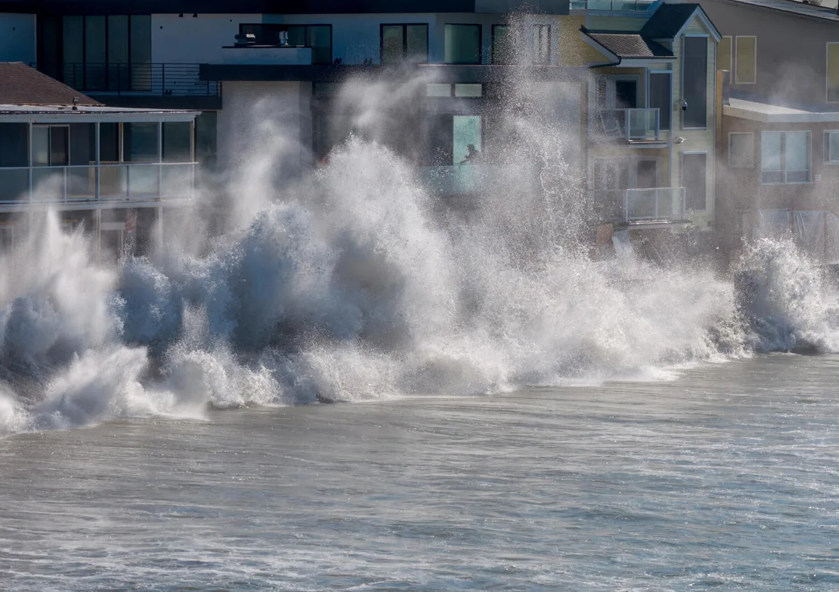 Hurricane Rachel, Kelvin wave combine to bring rain, winds, coastal dangers to Southern California