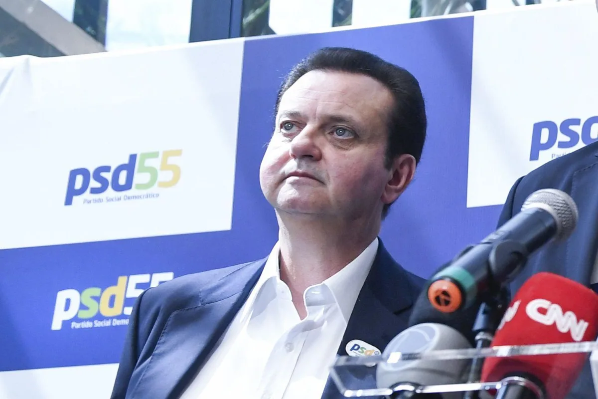 Kassab errou: mesmo sem centrão, Flávio Bolsonaro ainda tem grandes chances de vencer
