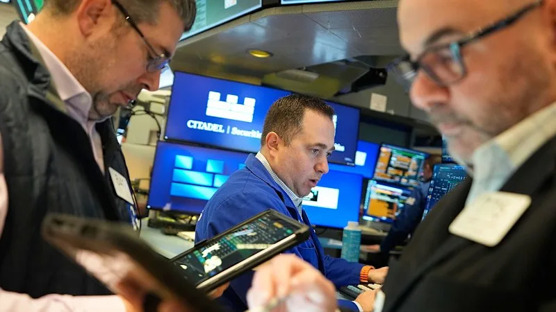 ASX dips as oil rises on Middle East tensions