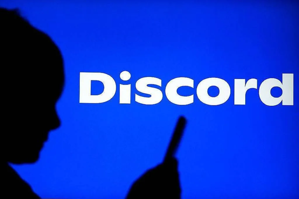 Agência determina que Discord suspenda transmissões ao vivo após queixa de Janja