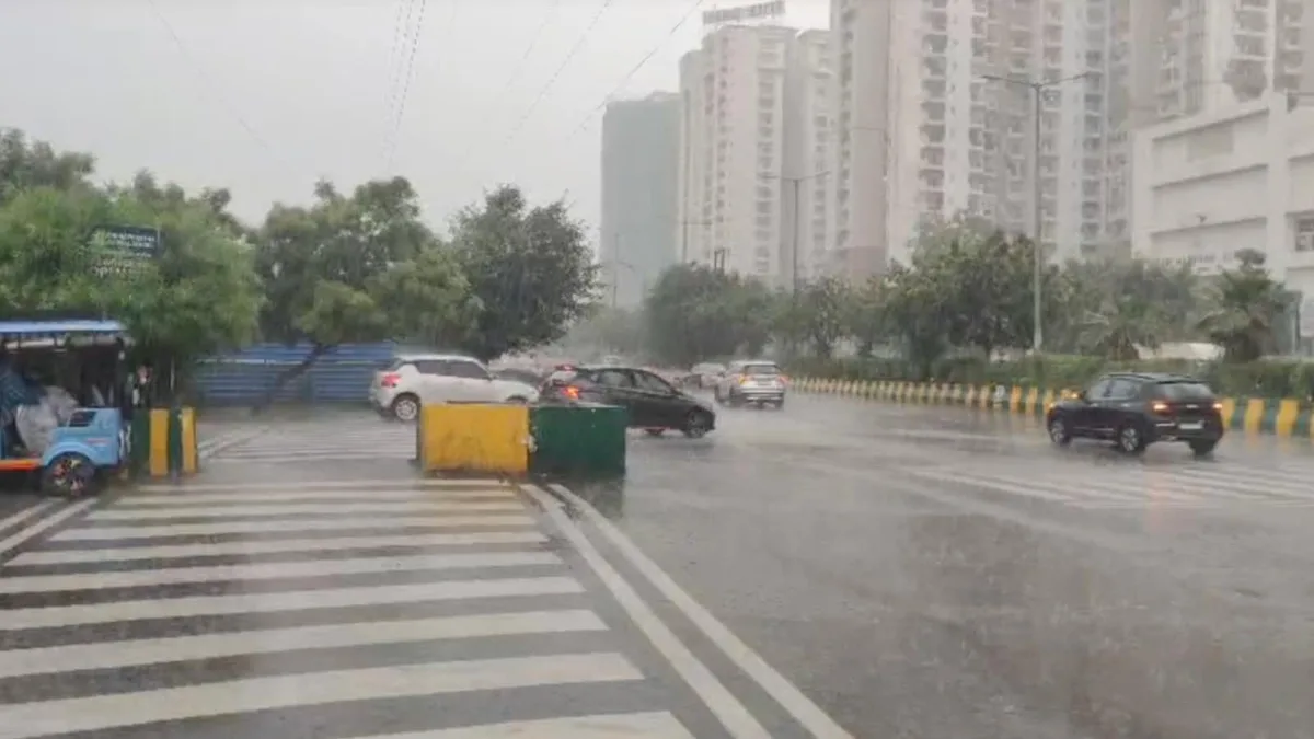 Heavy Rain Hits Delhi, Nearby Areas. Red Alert For Some Districts