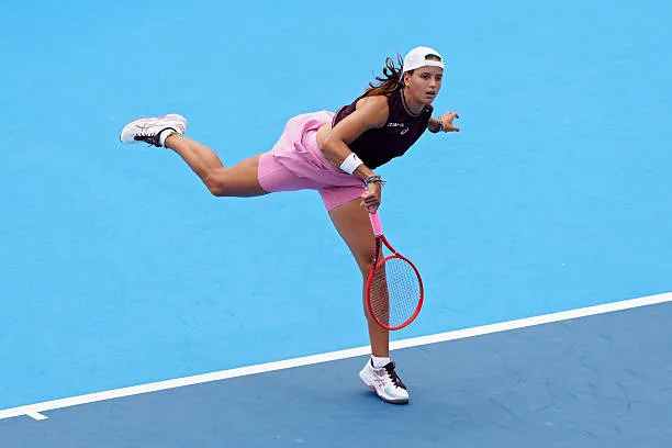 Arango elimina Venus na estreia e vai desafiar Iga em Cincinnati