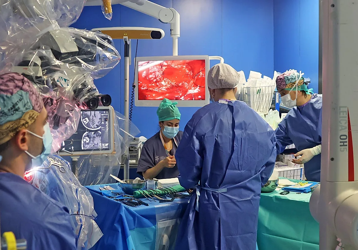 El Hospital General de Valencia supera el medio centenar de craneotomías en pacientes despiertos