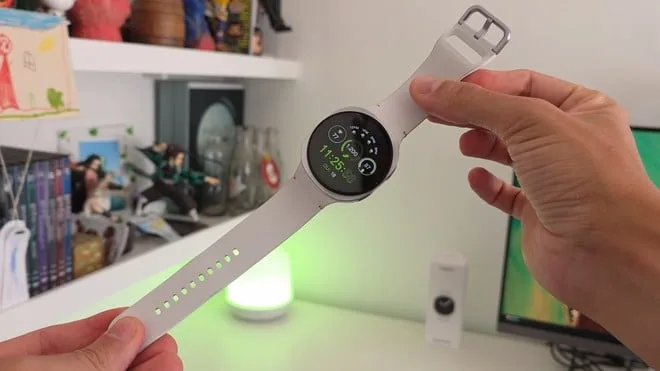 Galaxy Watch 8 LTE em oferta! Smartwatch Samsung com caixa 40 mm e rede móvel