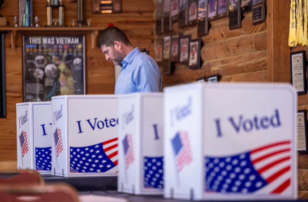 Early voting begins in U.S. midterm elections that could flip control of Congress