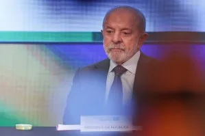PT admite falhas em campanha e afirma que Lula quer “confronto direto” com Flávio
