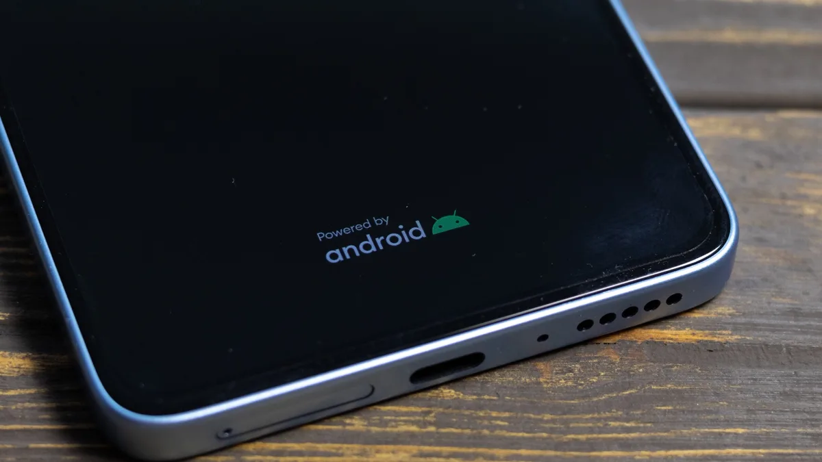 Midnight Mimosa infecte des smartphones Android avant même leur première utilisation