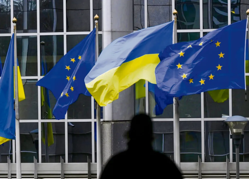 Ucrânia: Costa em Kiev para assinalar 35º aniversário do Dia da Independência