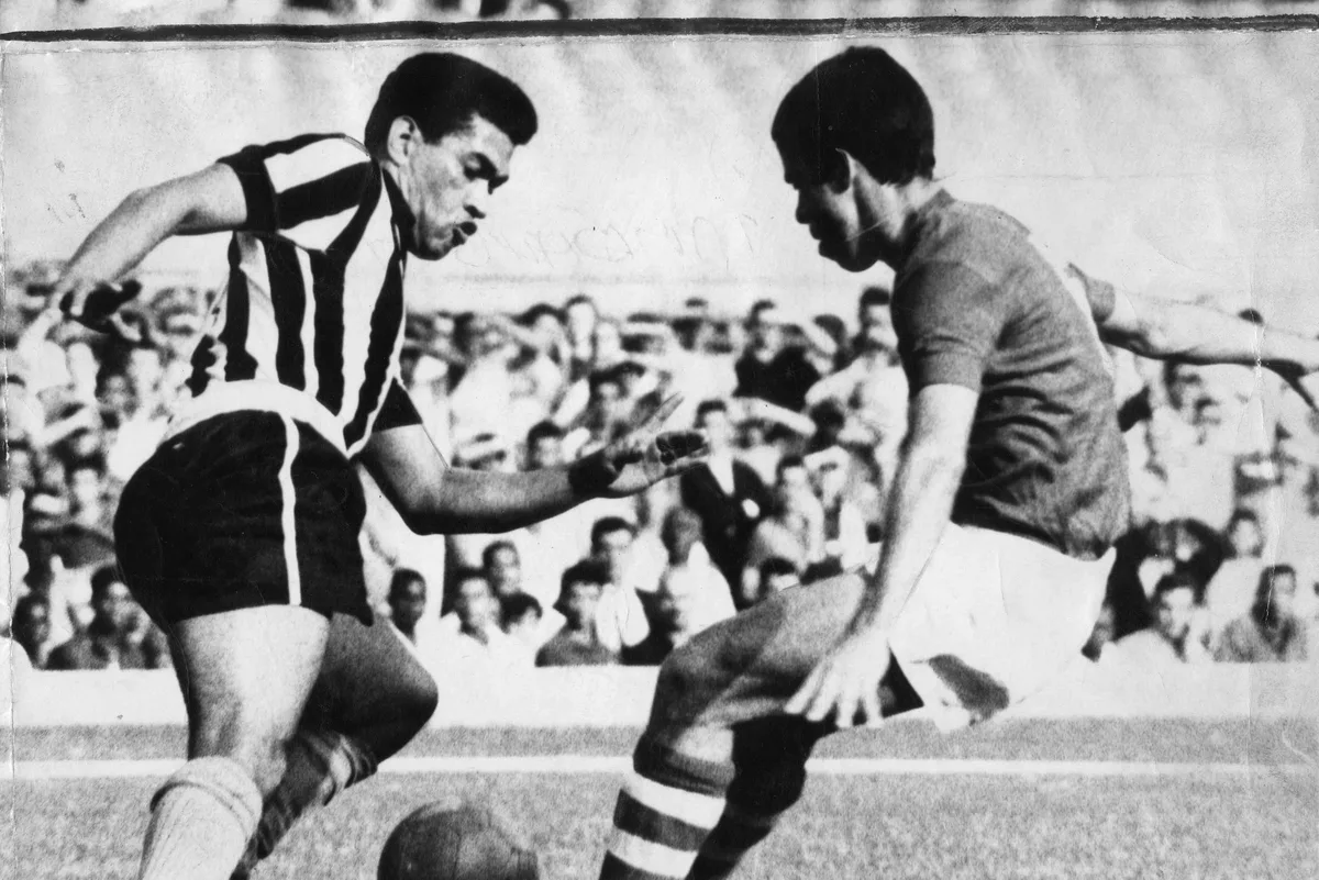 Vivi épocas diferentes, dentro e fora do futebol; tudo mudou bastante