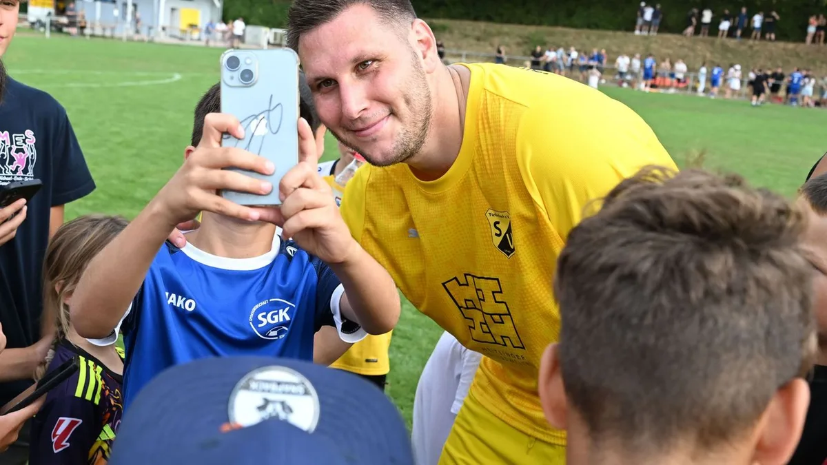 Ex-Profi kickt bei Amateuren: Foto-Wunsch auch vom Gegner - Süle gibt Kreisliga-Debüt
