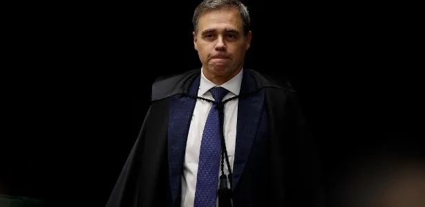 Mendonça recua e levanta sigilo do caso 'Dark Horse'