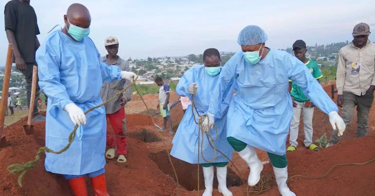 Ébola na RDCongo já fez mais de 2.900 mortos
