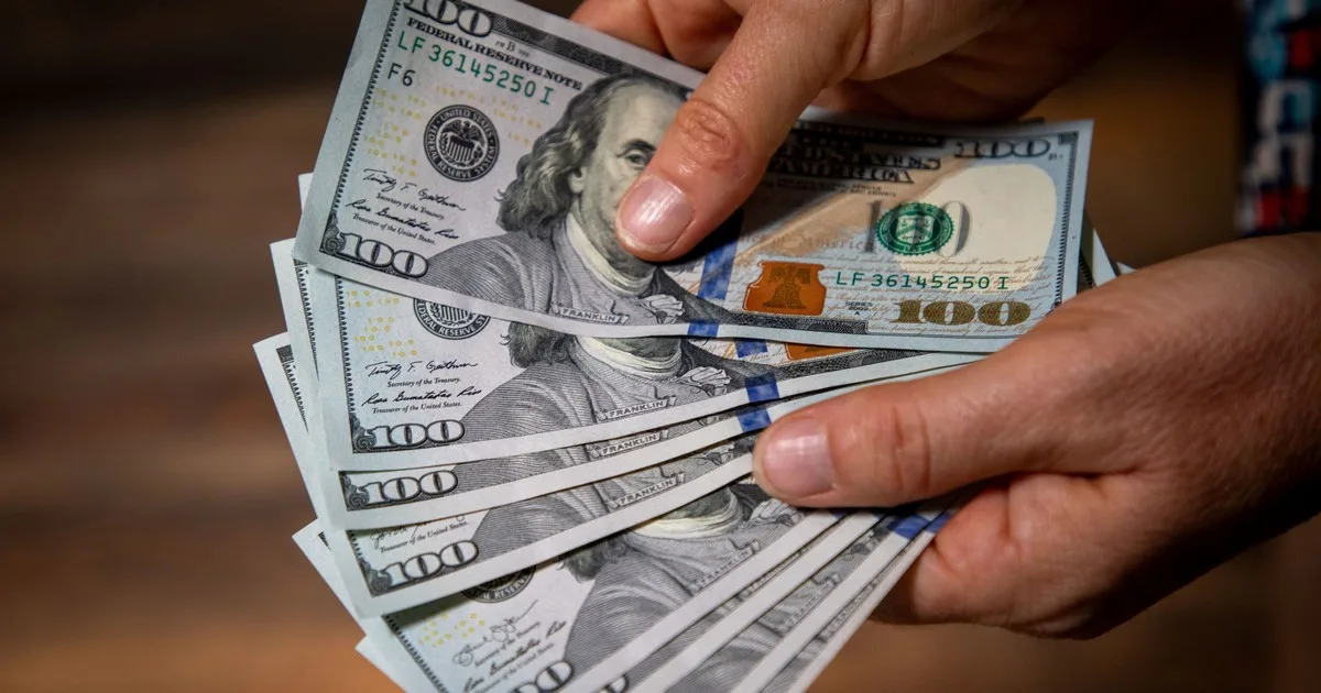 Dólar hoy y dólar blue, EN VIVO: a cuánto cotiza el oficial y cuál es el precio del paralelo este martes 25 de agosto, minuto a minuto