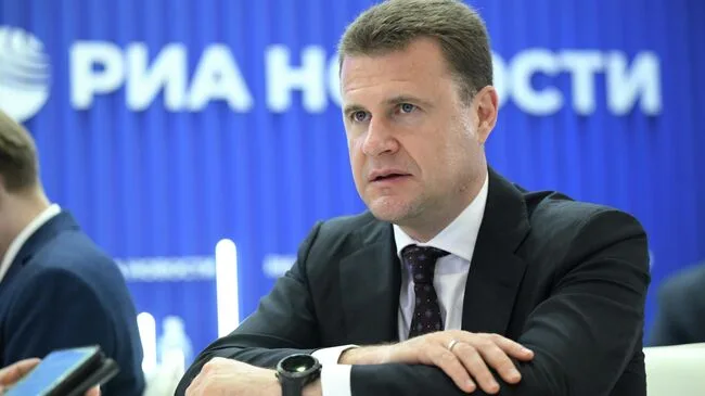 Чекунков рассказал о планах увеличить число авиарейсов в Китай