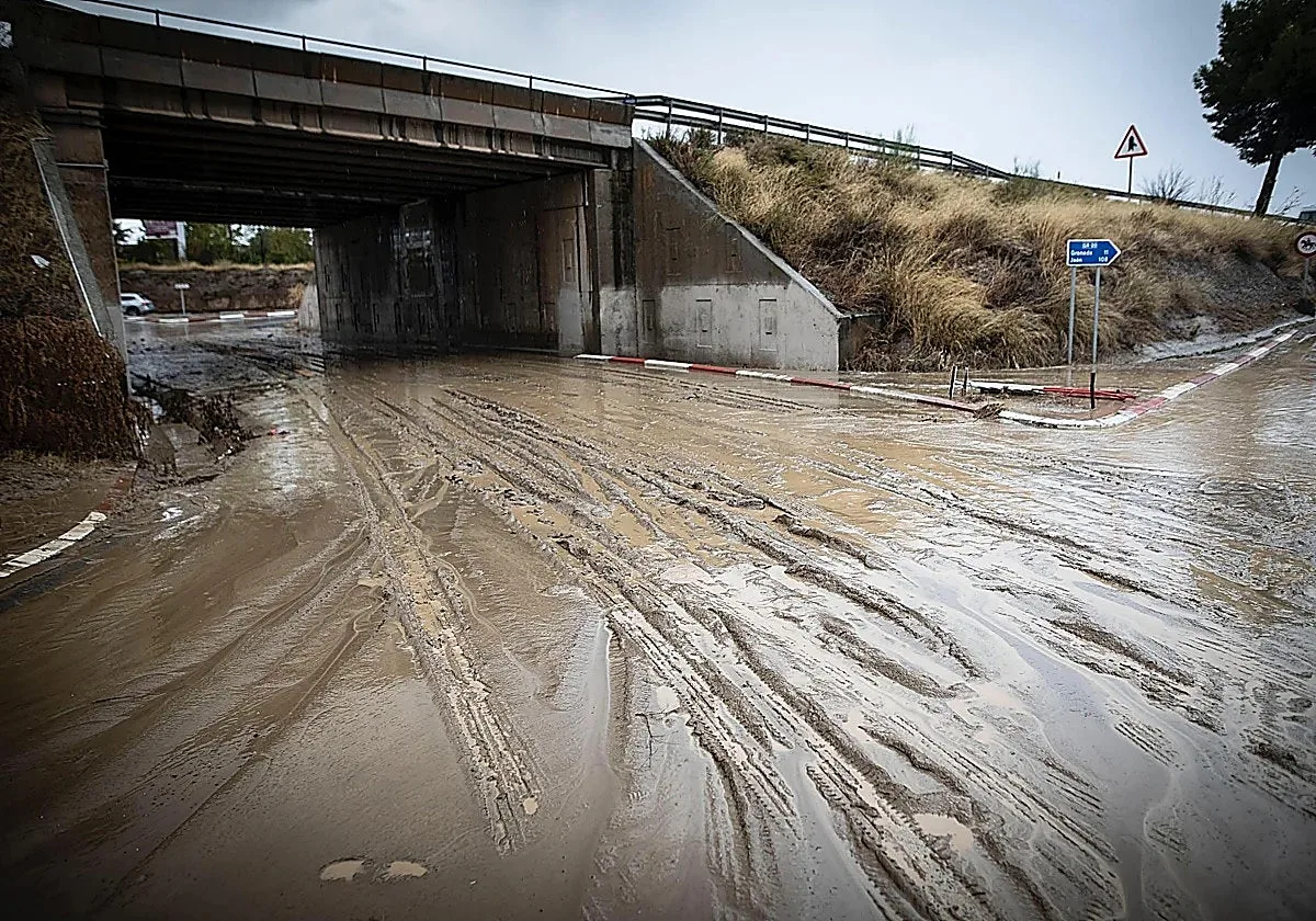 El Gobierno encauzará ríos y barrancos en Pinos Puente para evitar inundaciones como las de febrero