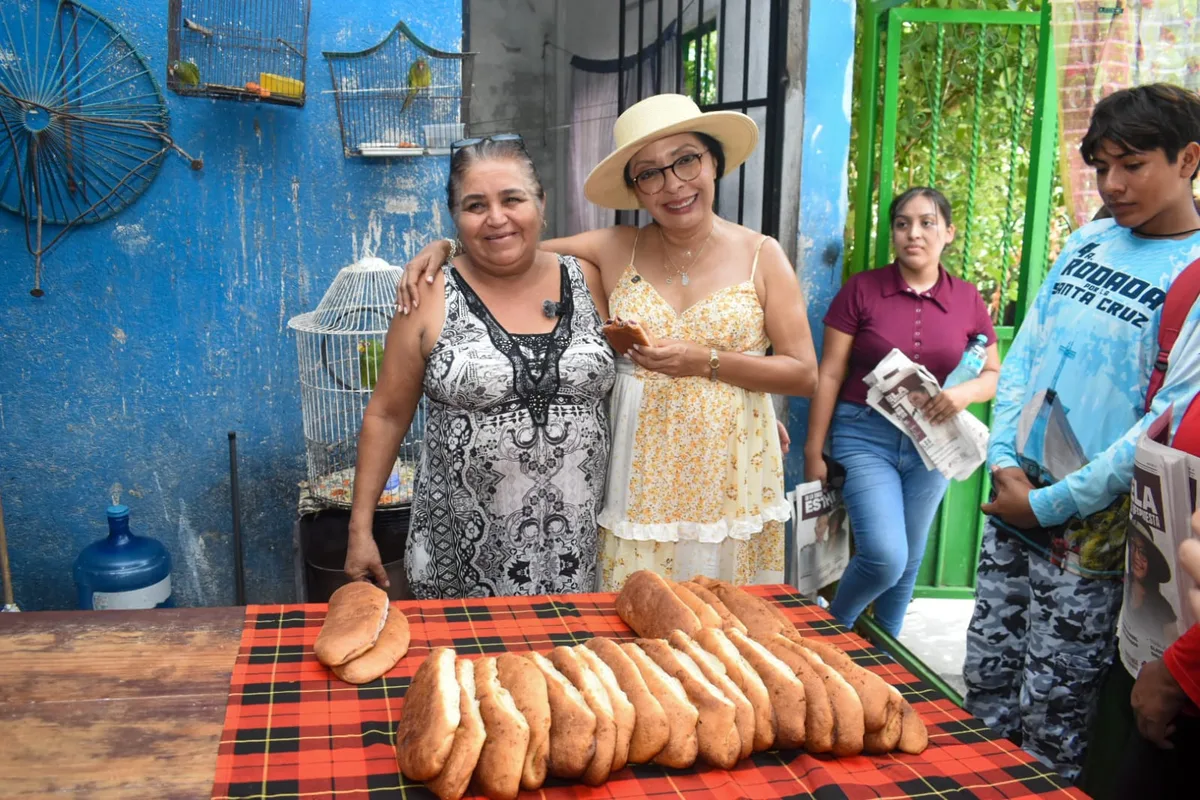 Esthela Damián fortalece trabajo de territorio en Zihuatanejo; transportistas le reiteran su apoyo