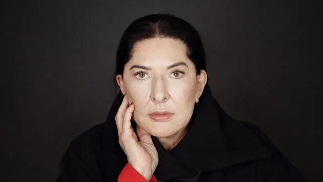 Marina Abramović: Nackt, wenn es das Gesetz erlaubt