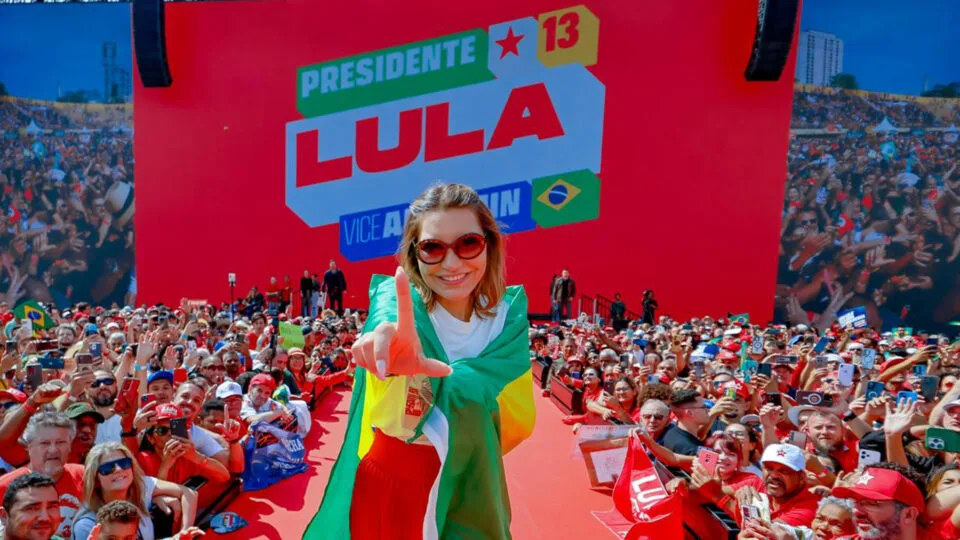 Janja ganha palanque próprio na campanha de Lula para blindar petista em regiões de maior rejeição