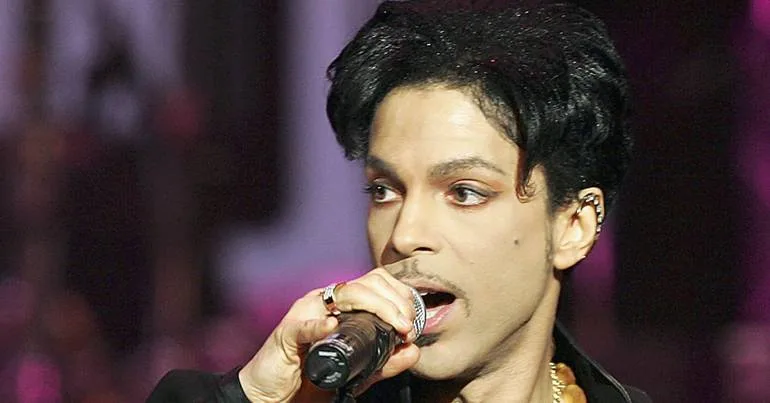 Timeless. Dez inéditos reunidos em novo álbum de Prince