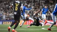 Bernard revela o que Everson disse ao time antes da vitória do Atlético-MG