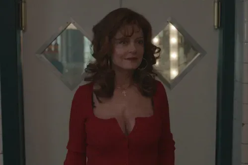 Susan Sarandon says she's still losing roles over Gaza stance