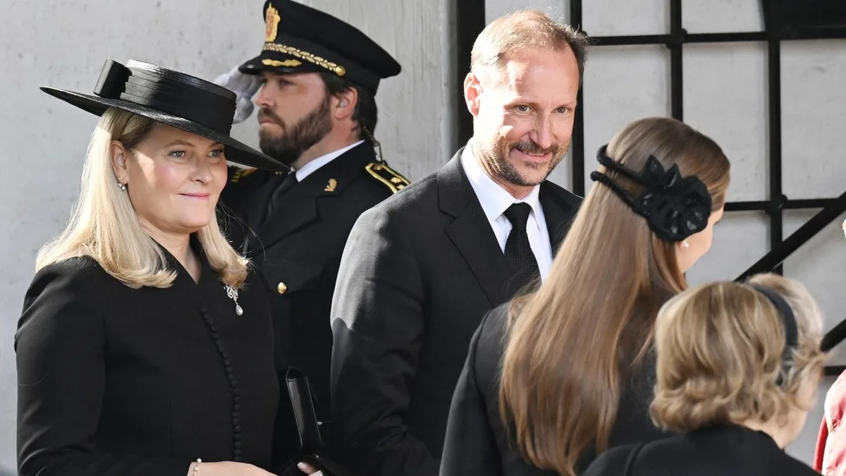 Norwegisches Königshaus: Trauerfeier in Oslo – Royals verabschieden sich von Prinzessin Astrid