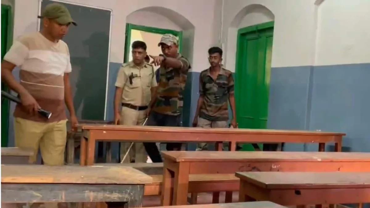 Class 1 Student Hospitalised After Snakebite In Kolkata Government School