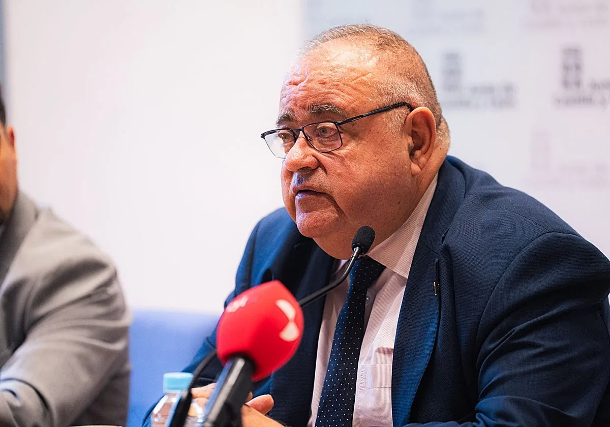 Vázquez cree que «sin criterios homogéneos» el decreto de Listas de Espera «es espúreo»