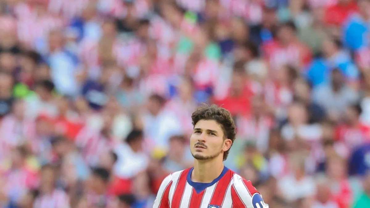 Julián Álvarez se gana al Barça con su resiliencia