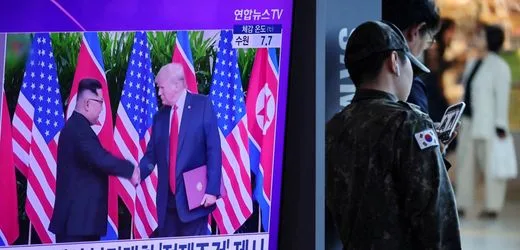 Donald Trump fährt Militärübungen mit Südkorea zurück - und lobt Beziehung zu Kim Jong Un aus Nordkorea