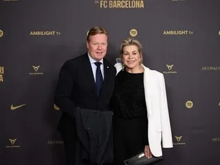 « Une immense tristesse » : Ronald Koeman annonce la mort de sa femme atteinte d’un cancer du sein