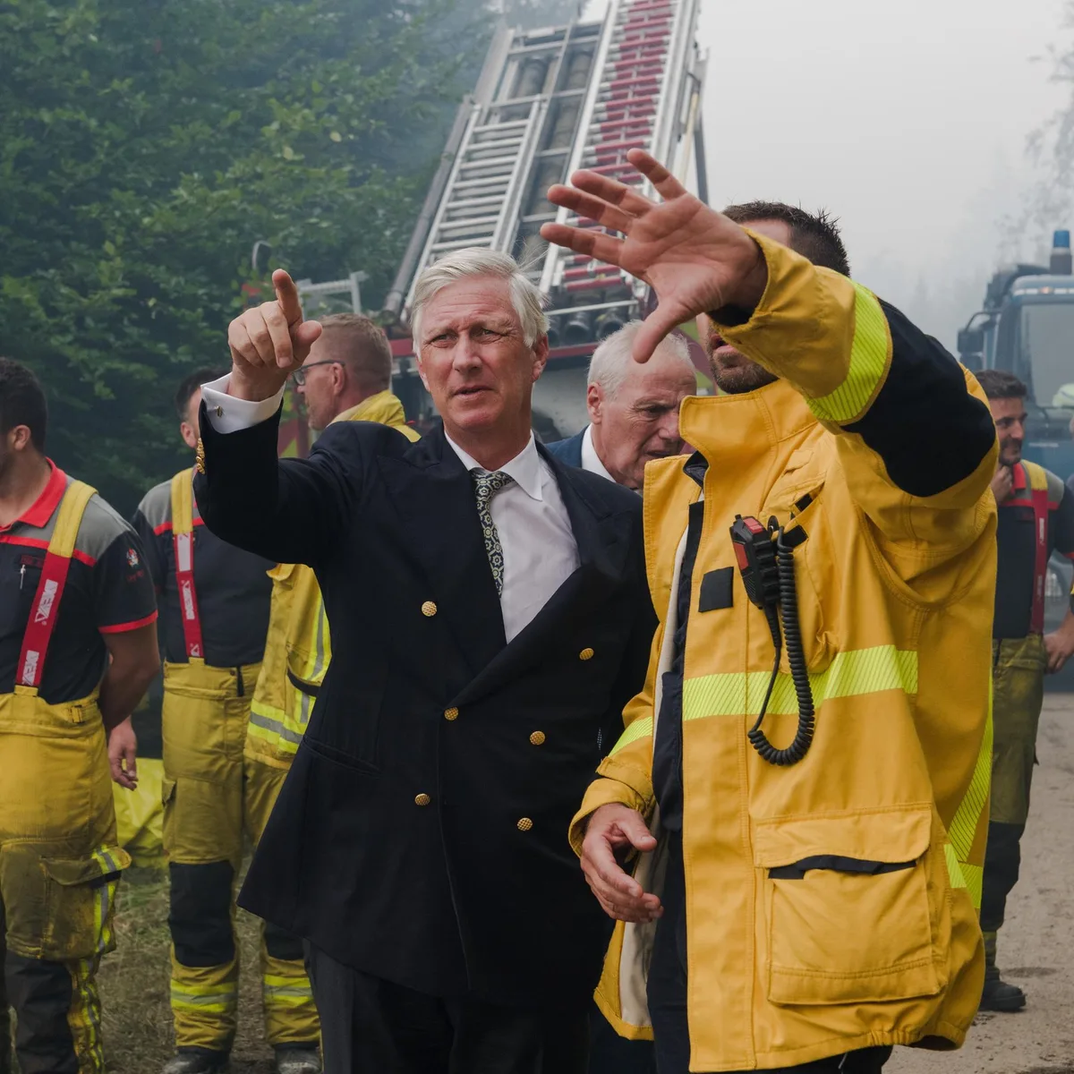 Waldbrände - Hohes Venn: Belgiens König Philippe macht sich ein Bild von der Lage