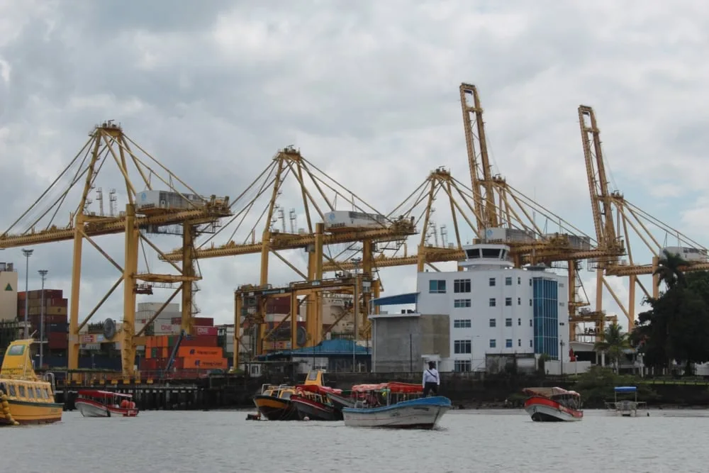 Terremoto en Colombia obliga a reorganizar la logística del comercio exterior