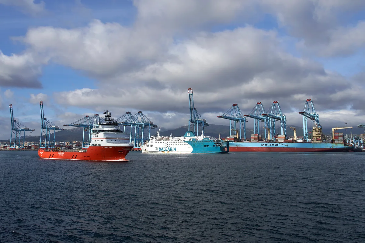 EEUU amenaza con sanciones de 200.000 dólares a cada barco español que quiera usar sus puertos y restricciones a varios productos