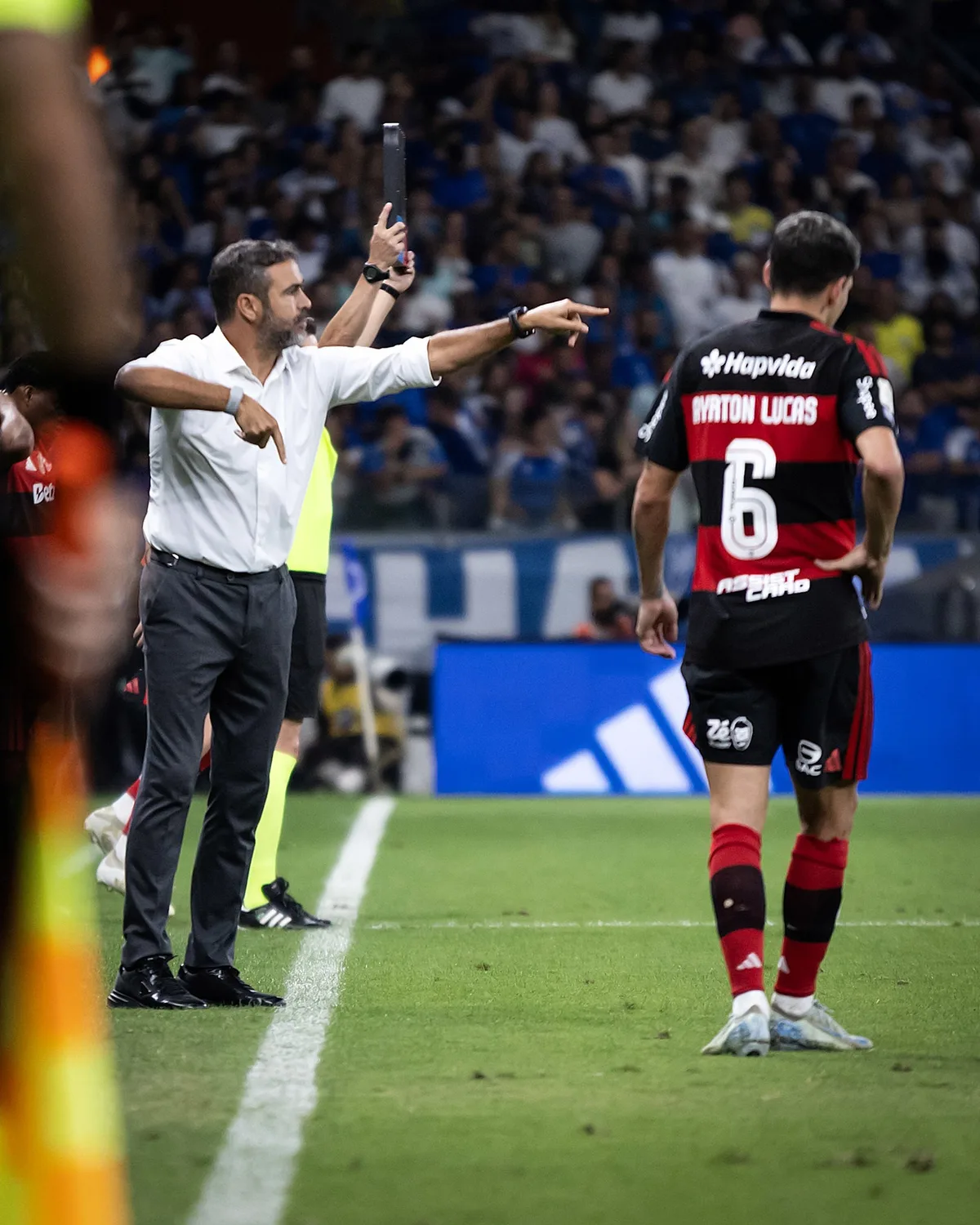 Flamengo desperdiça 2ª chance de colar no Palmeiras e pode ver rival aumentar distância neste domingo