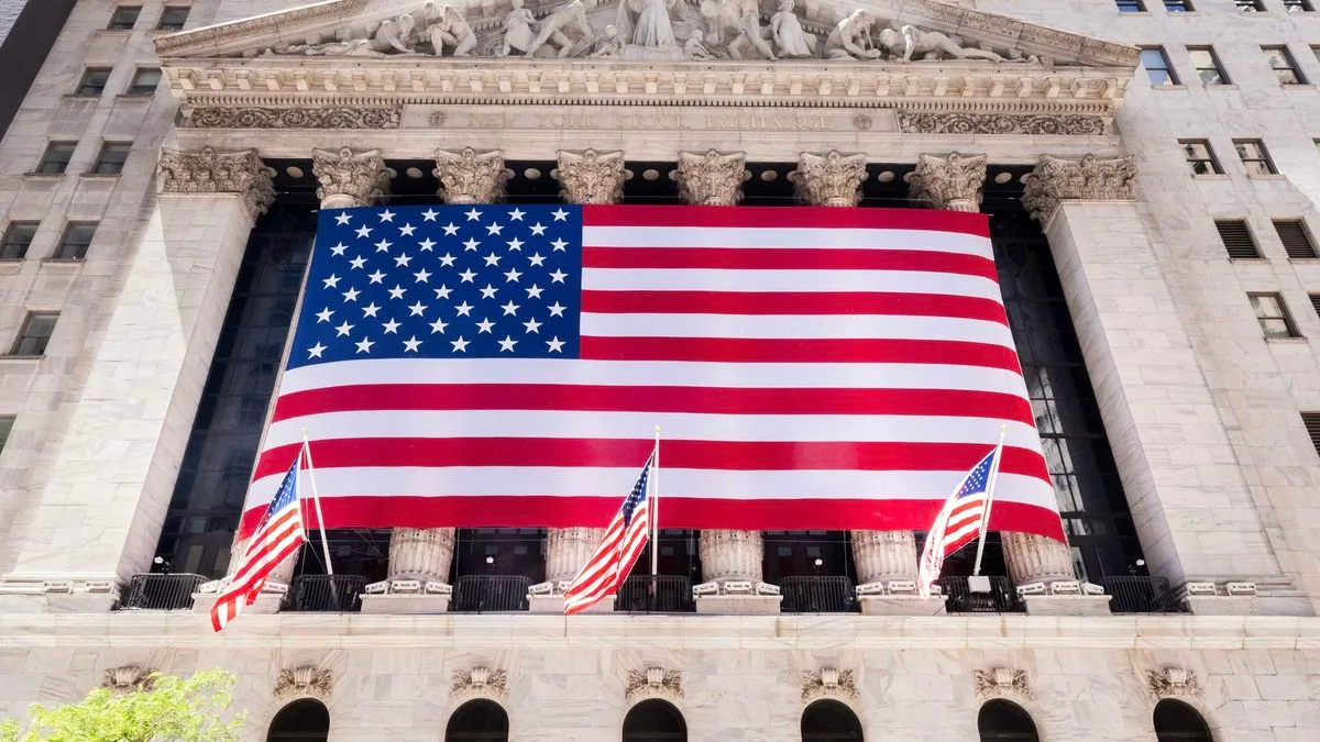 Fuerte rally de Wall Street: el optimismo por la IA impulsó a las tecnológicas y el Nasdaq marcó un nuevo récord