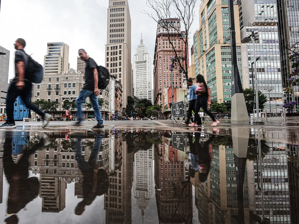 Previsão do tempo nesta quarta, 12: São Paulo chega a 23°C e chuva forte ameaça o Sul