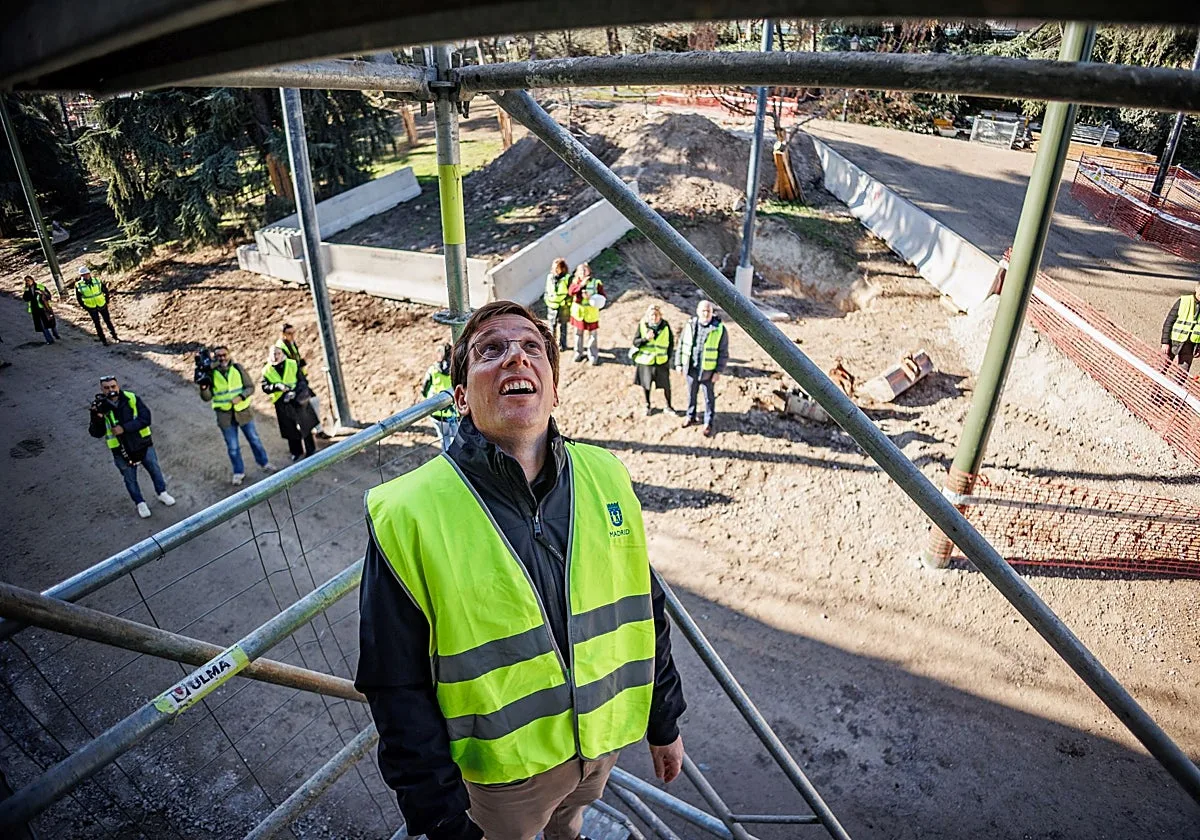 Almeida remata las grandes obras con una oposición sumida en cismas internos