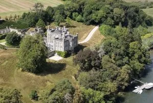 Aquisição multimilionária: Zuckerberg compra castelo de 200 anos na Irlanda