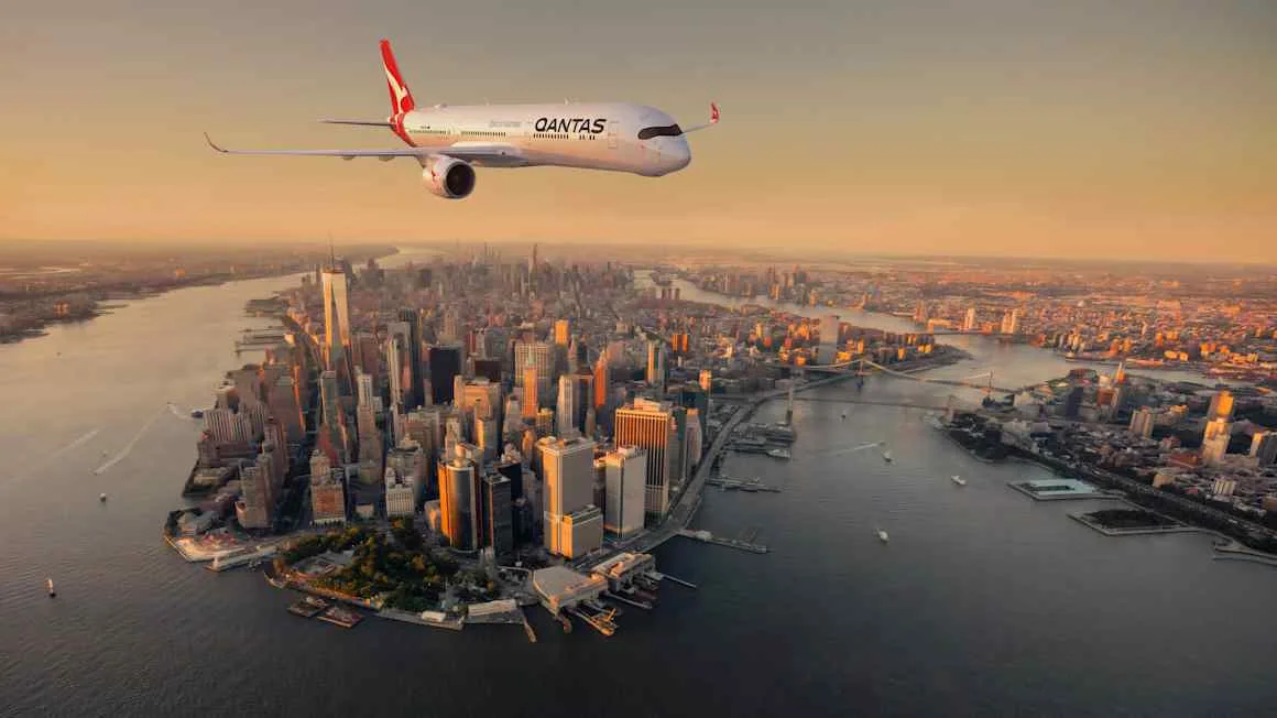 Qantas pushes ahead with new ultra-long flights despite high fuel prices